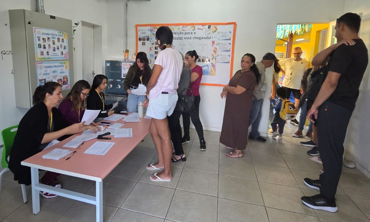 Eleição dos Conselhos Escolares fortalece gestão democrática nas escolas de Angra