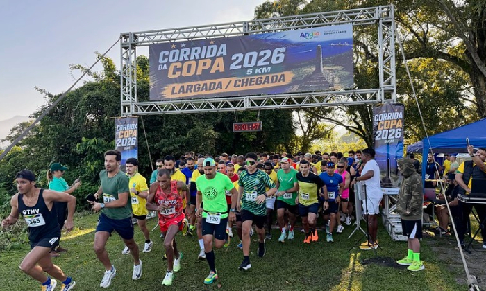 Corrida da Copa do Mundo reúne mais de 400 corredores