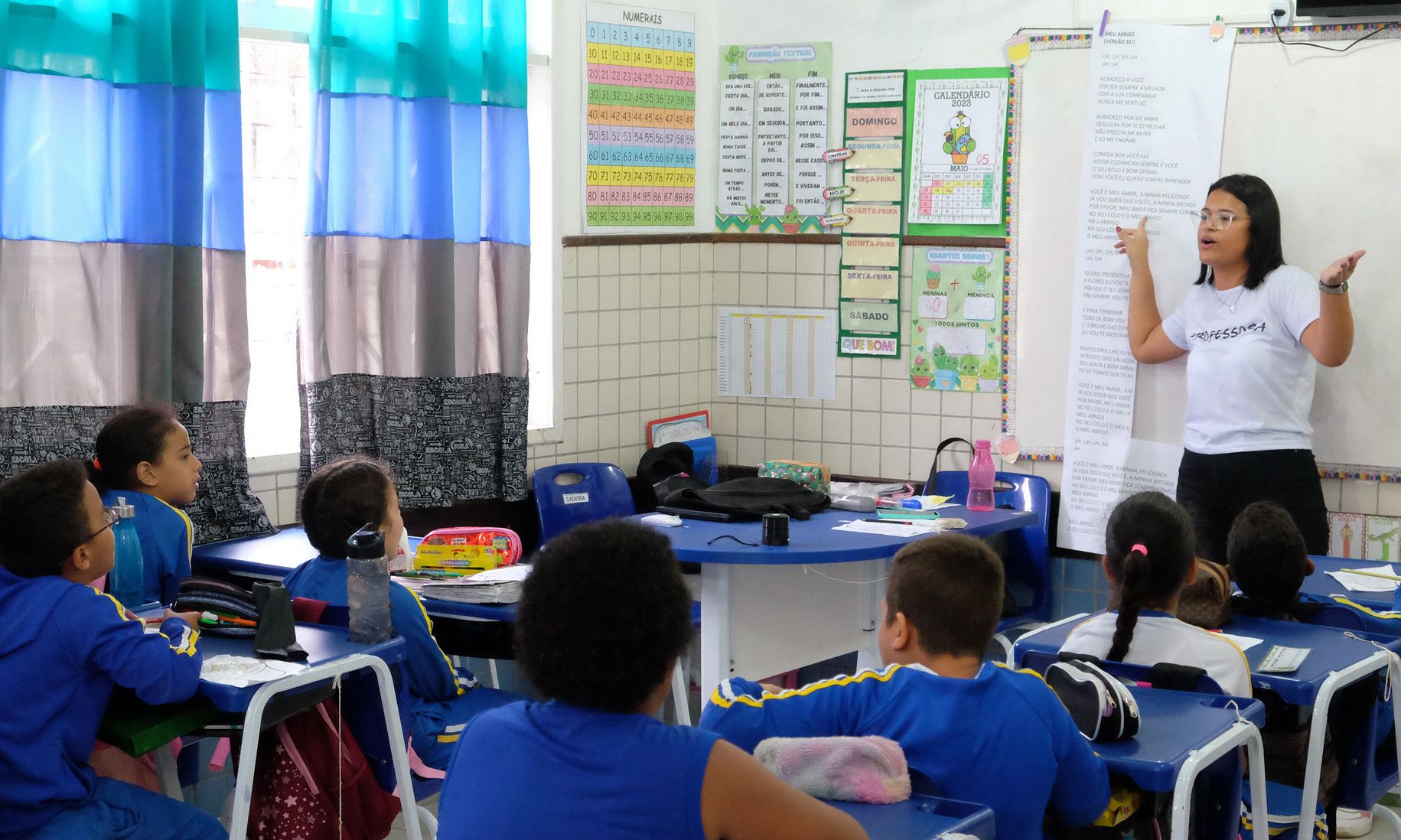 Profissionais da Educação de Angra terão pacote de internet ampliado para 100 GB